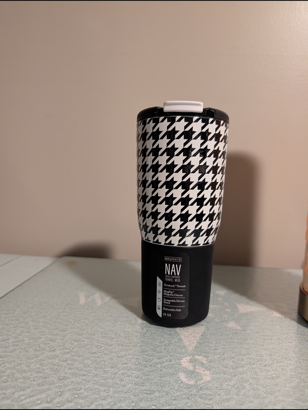 Brumate NAV 25 oz Houndstooth - Limited Edition